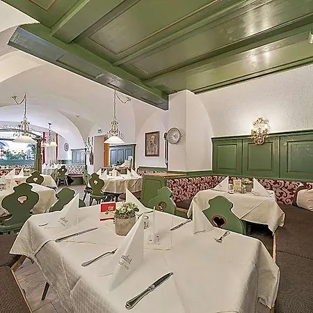 Hauslwirt Hotel
