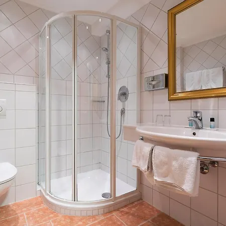 Hauslwirt Hotel 3*