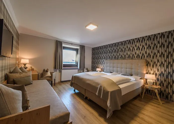 Hauslwirt 골링안데살자흐