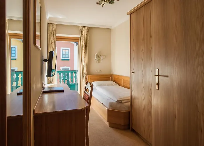 Hauslwirt 골링안데살자흐