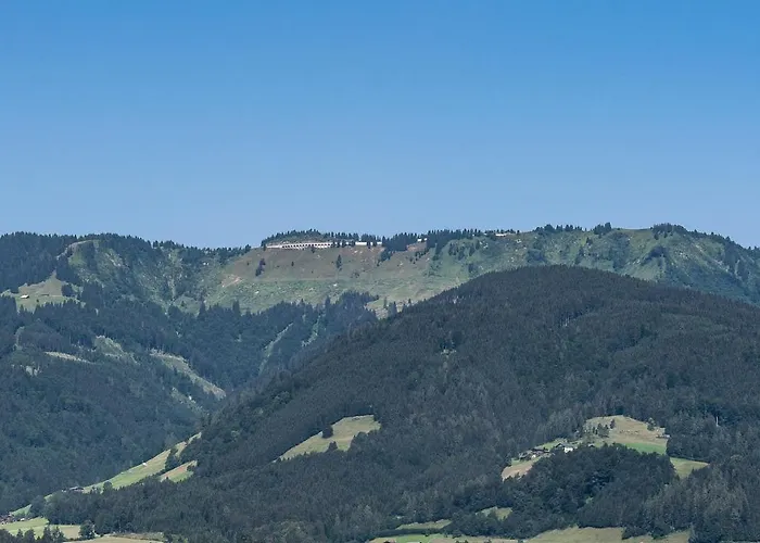 Hauslwirt 호텔 골링안데살자흐